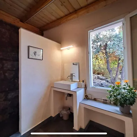 Ilice Tiny House Апартаменты Ачиреале